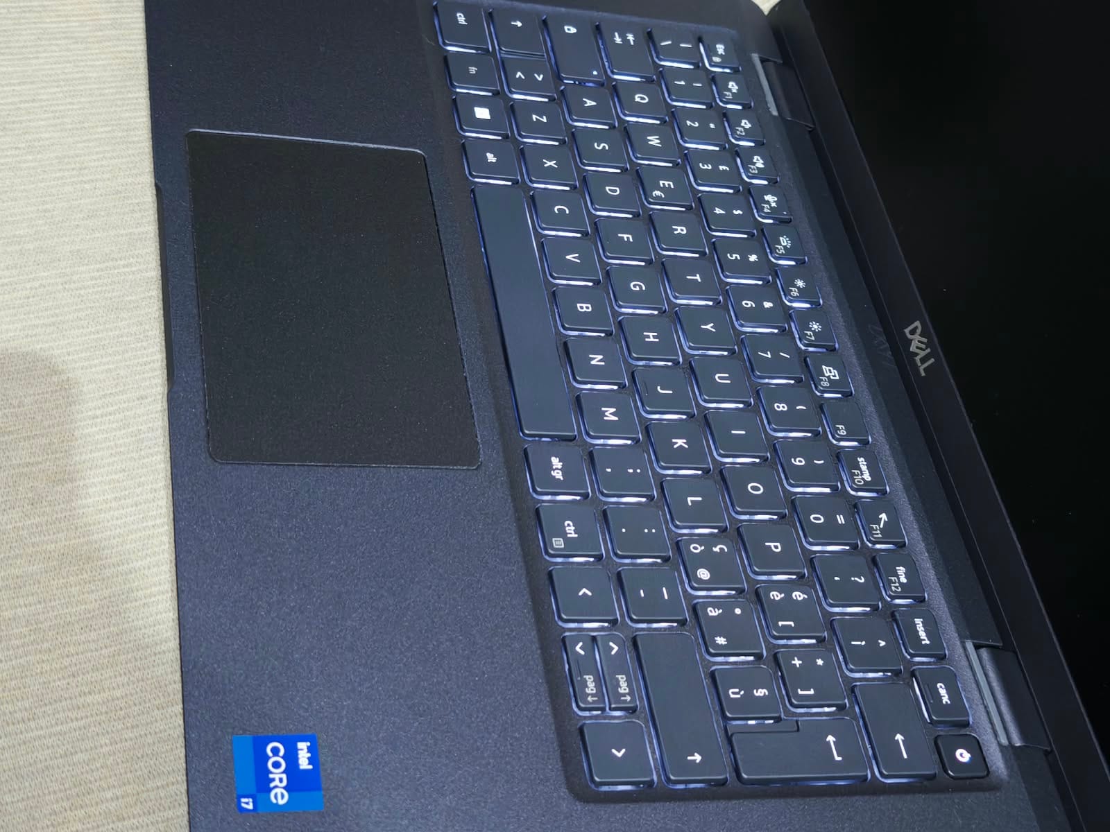 PC Portatile Dell Latitude 7420 Intel Core i7 1185G7 14 FULL HD ram 16 GB ssd 512 GB nvme Windows 11 Professional Tastiera italiana retroilluminata (2)